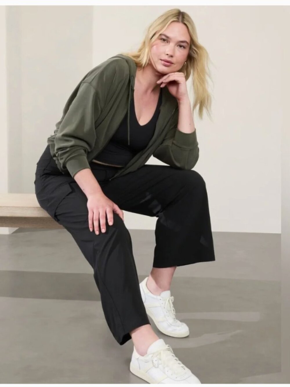 NWT Athleta Brooklyn Heights High Rise Cargo Pant Black Women's 18 Travel